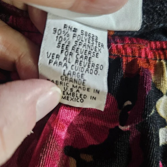 Long Floral Skirt with Pink and Red Flowers - Picture 3 of 5